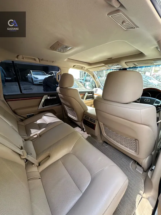 Toyota Land Cruiser 2013 for Sale in Karachi Toyota Land Cruiser 2013 for Sale in Karachi Image-7