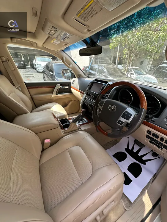 Toyota Land Cruiser 2013 for Sale in Karachi Toyota Land Cruiser 2013 for Sale in Karachi Image-5