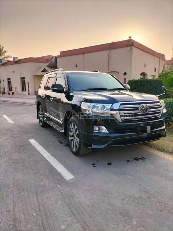 Toyota Land Cruiser 2015 for Sale in Lahore Image-1