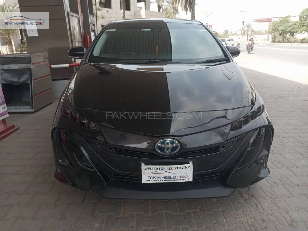 Toyota Prius 2018 for Sale in Faisalabad Image-1