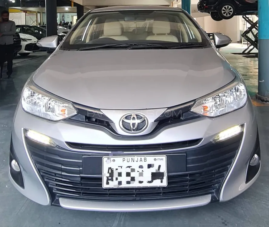 Toyota Yaris Sedan 2021 for Sale in Lahore Image-1