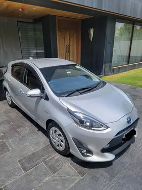 Slide toyota aqua g 37 2018 120608358
