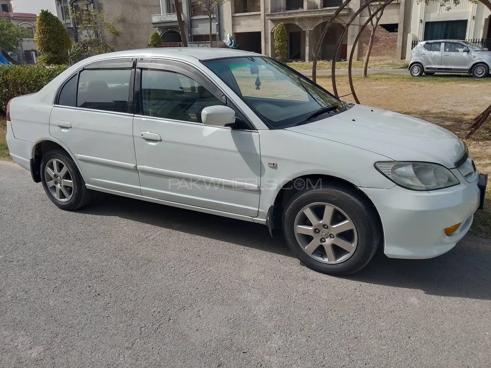 Honda Civic 2004 for Sale in Lahore Image-1