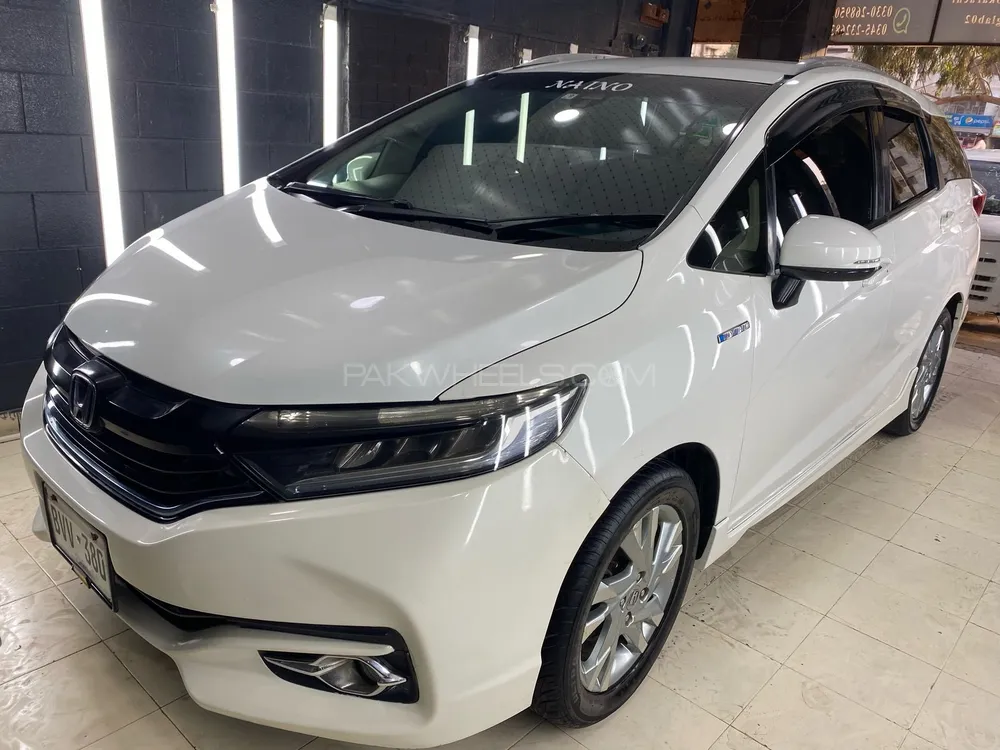 Honda Fit 2015 for Sale in Karachi Honda Fit 2015 for Sale in Karachi Image-3