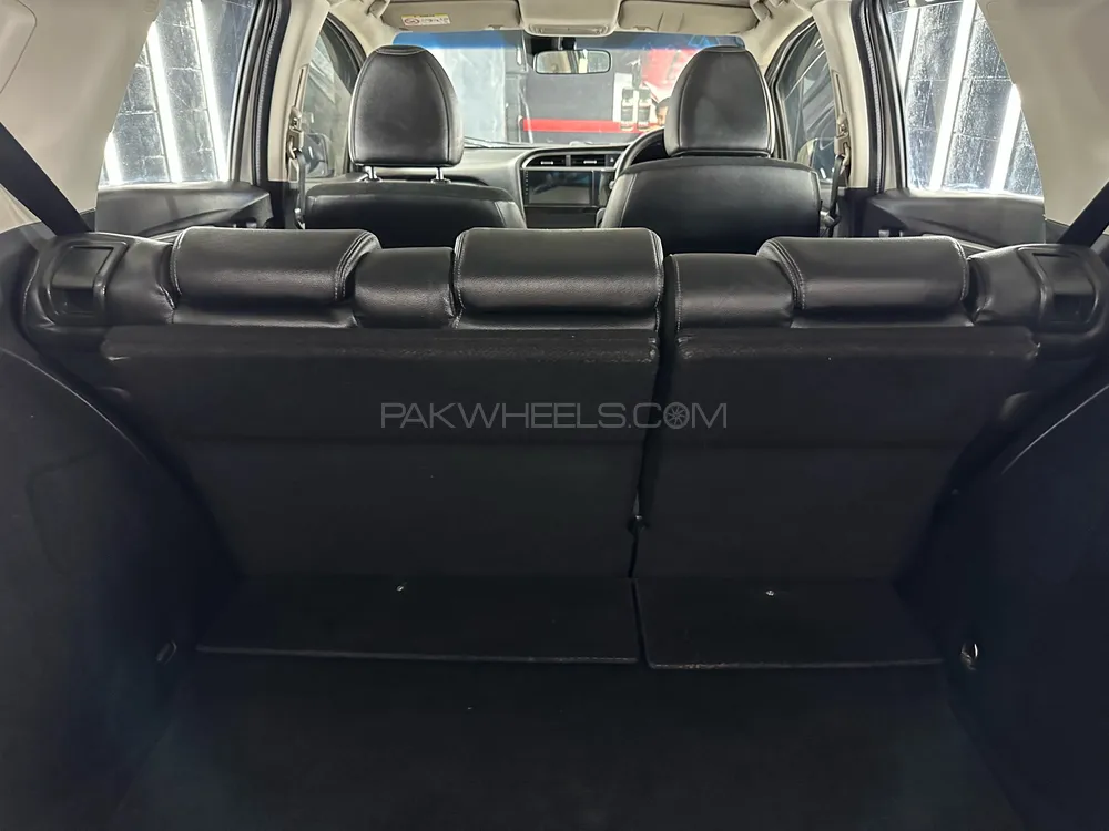 Honda Fit 2015 for Sale in Karachi Honda Fit 2015 for Sale in Karachi Image-10