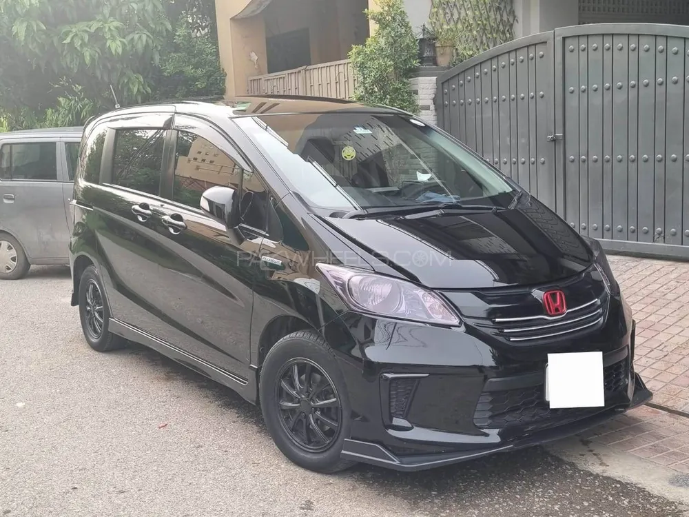 Honda Freed 2016 for Sale in Lahore Image-1