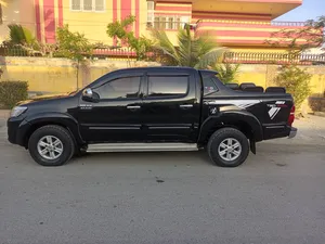 Toyota Hilux Vigo Champ G 2013 for Sale