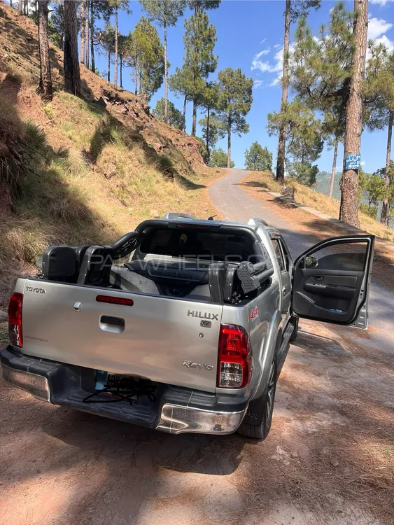 Toyota Hilux 1998 for Sale in Islamabad Image-1