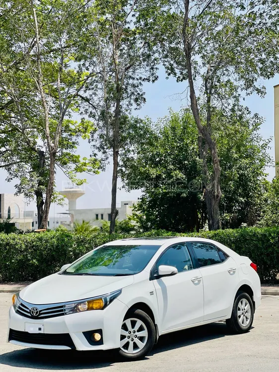 Toyota Corolla 2016 for Sale in Lahore Image-1