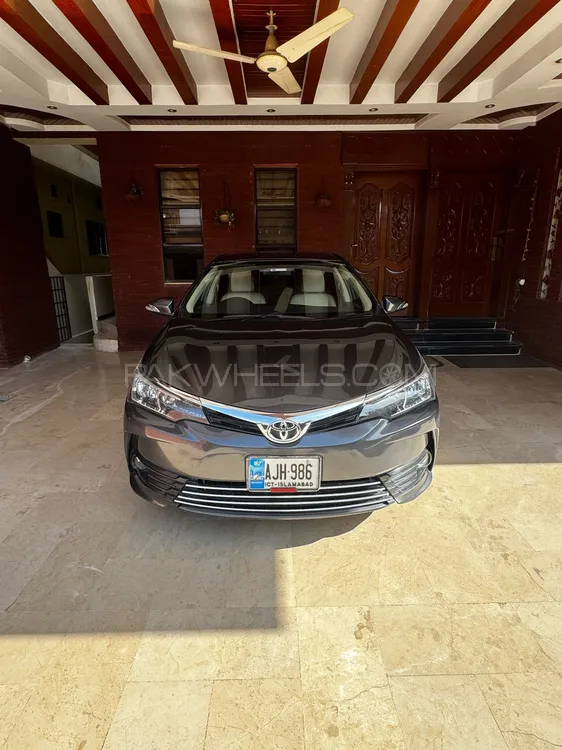 Toyota Corolla 2017 for Sale in Islamabad Image-1