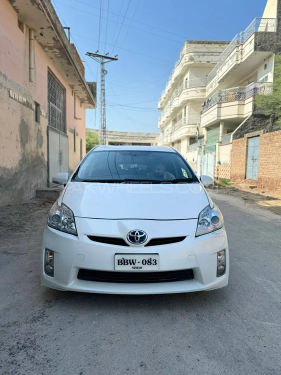 Toyota Prius 2010 for Sale in Lahore Image-1