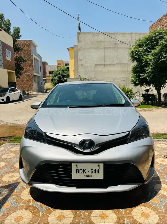 Toyota Vitz 2014 for Sale in Multan Image-1