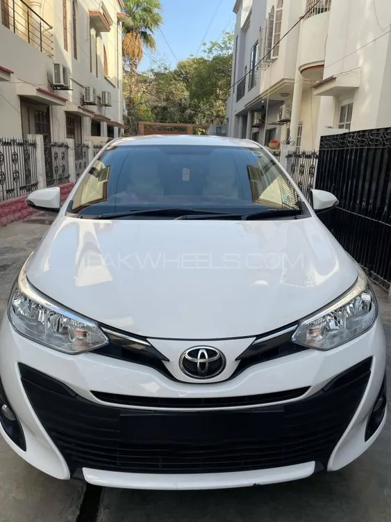 Toyota Yaris Sedan 2021 for Sale in Karachi Image-1