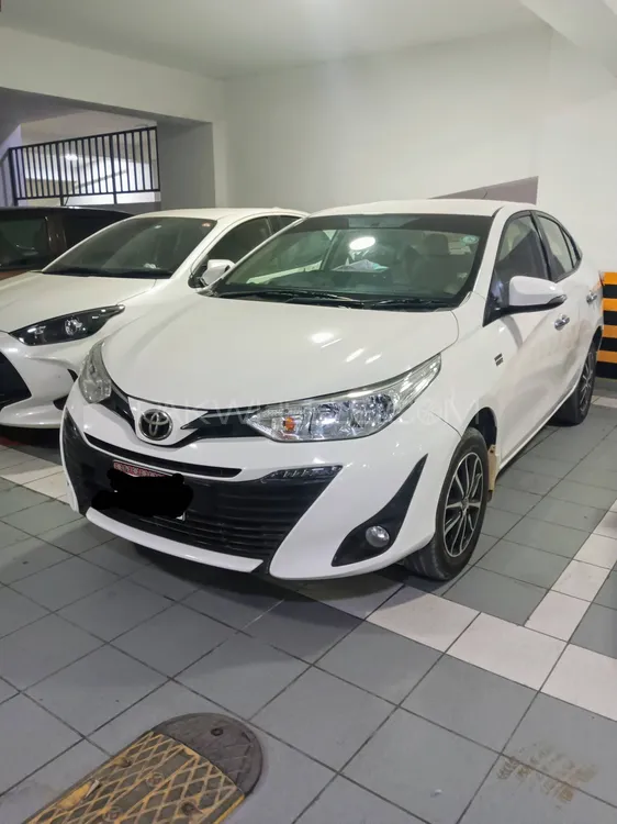 Toyota Yaris Sedan 2021 for Sale in Karachi Image-1