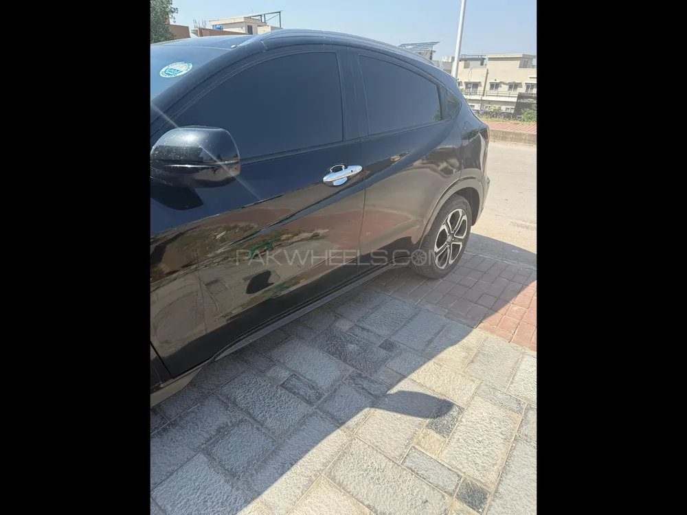 Honda Vezel 2014 for Sale in Islamabad Honda Vezel 2014 for Sale in Islamabad Image-3