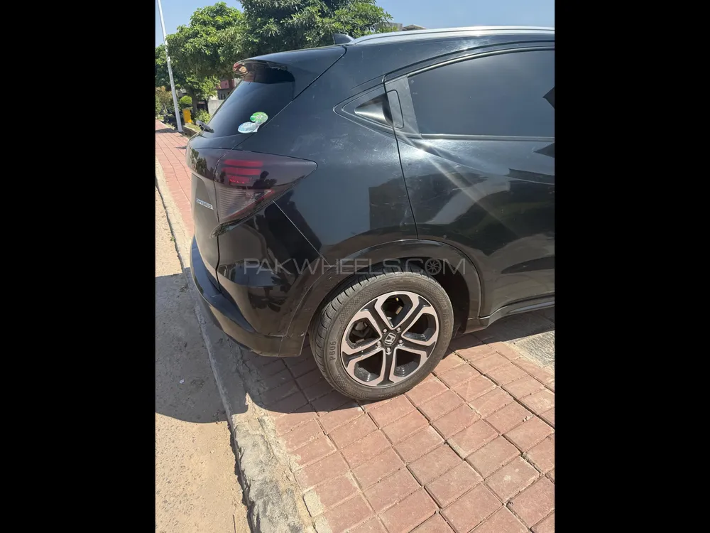 Honda Vezel 2014 for Sale in Islamabad Honda Vezel 2014 for Sale in Islamabad Image-8