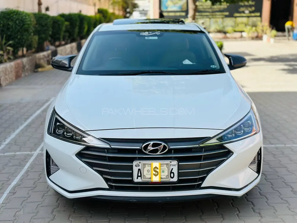 Hyundai Elantra 2023 for Sale in Multan Image-1