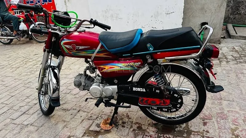 میٹرو MR 70 2023 for Sale میٹرو MR 70 2023 for Sale Image-5