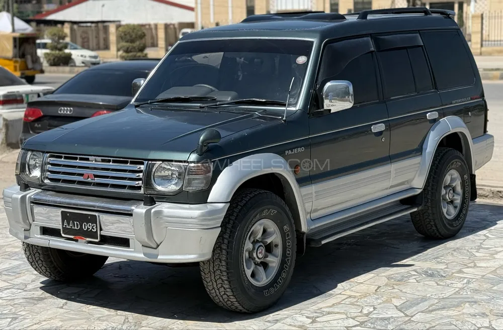 Mitsubishi Pajero 1993 for Sale in Peshawar Image-1