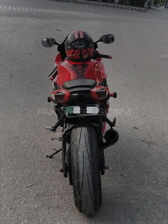 سوزوکی GSX-R600 2011 for Sale Image-1