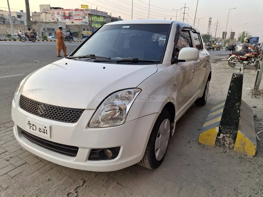 Suzuki Swift 2011 for Sale in Lahore Image-1