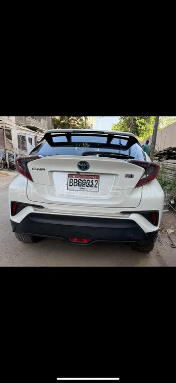 Toyota C-HR 2017 for Sale in Karachi Image-1