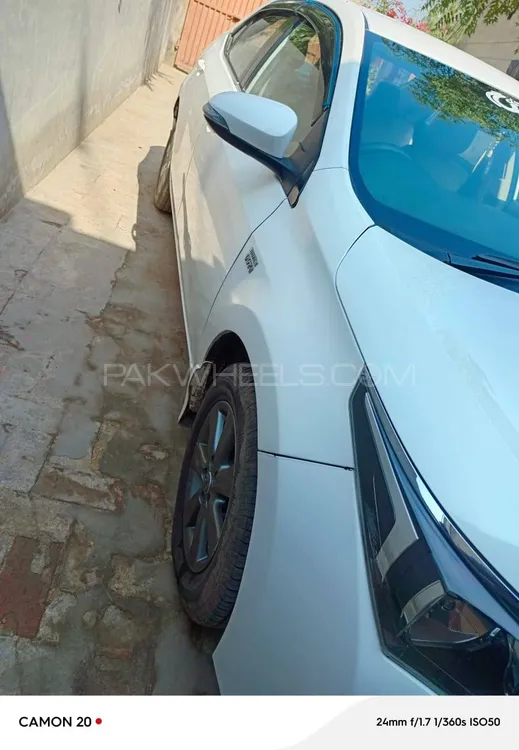 Toyota Corolla 2016 for Sale in Ahmed Pur East Image-1