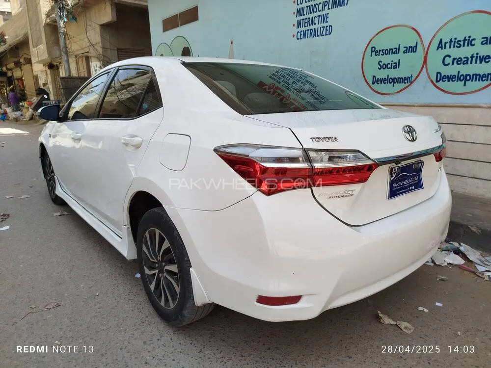 Toyota Corolla 2018 for Sale in Karachi Toyota Corolla 2018 for Sale in Karachi Image-5
