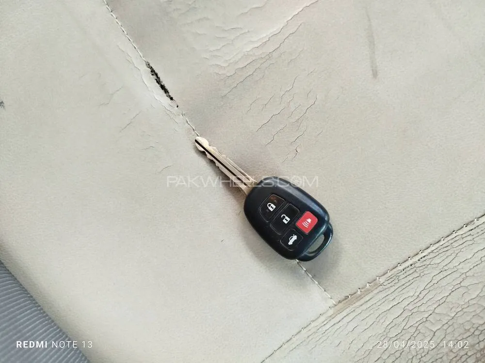 Toyota Corolla 2018 for Sale in Karachi Toyota Corolla 2018 for Sale in Karachi Image-13