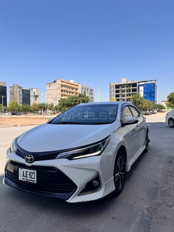 Toyota Corolla 2018 for Sale in Islamabad Image-1