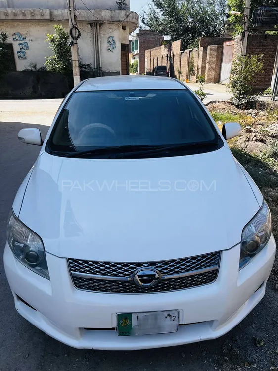 Toyota Corolla Axio 2006 for Sale in Peshawar Image-1