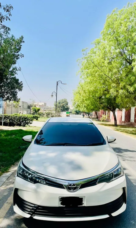 Toyota Corolla 2018 for Sale in Bahawalpur Image-1