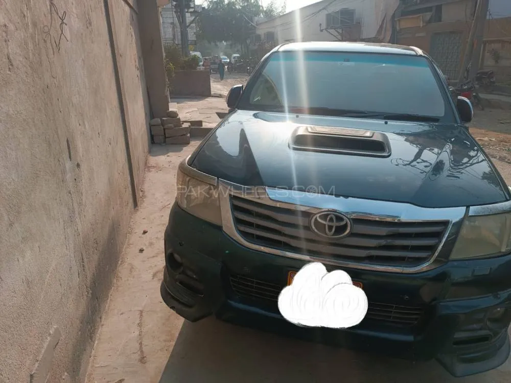Toyota Hilux 2013 for Sale in Islamabad Image-1