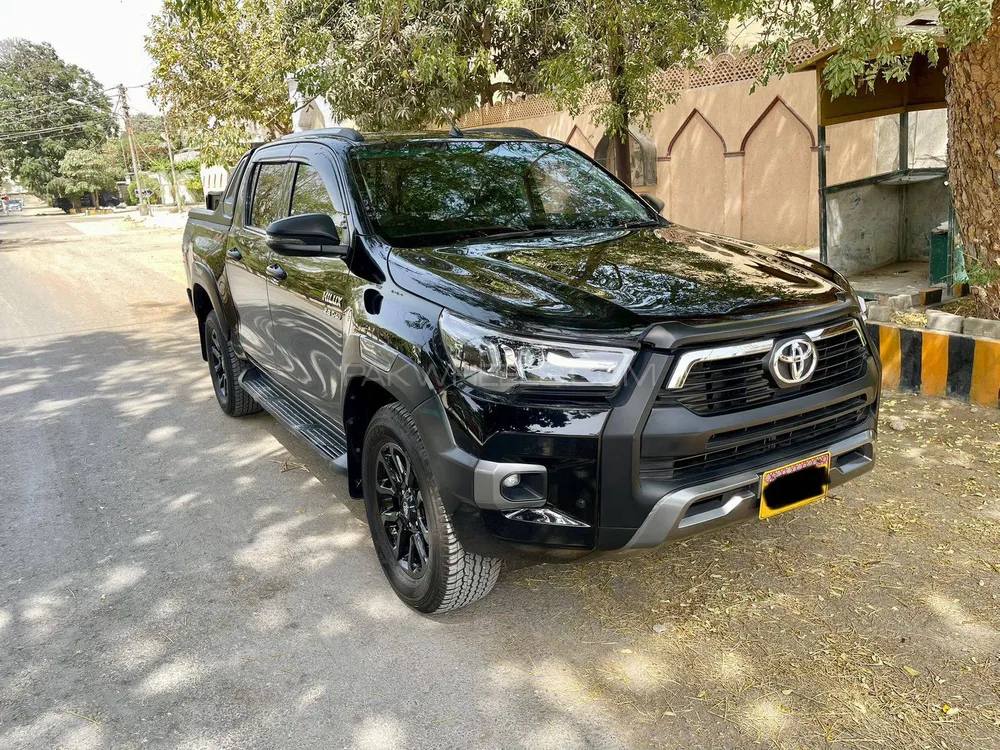 Toyota Hilux 2021 for Sale in Karachi Image-1