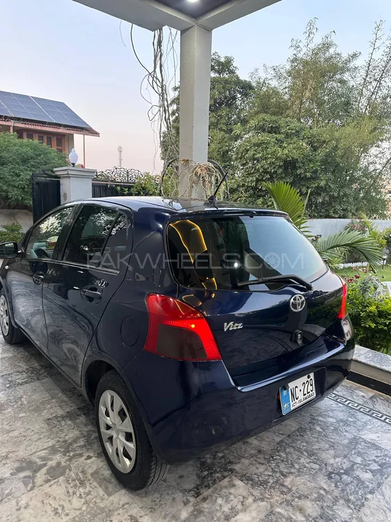 Toyota Vitz 2005 for Sale in Islamabad Image-1