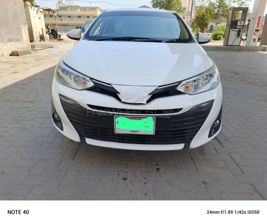 Toyota Yaris Sedan 2020 for Sale in Karachi Image-1