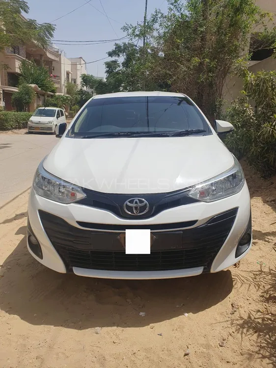Toyota Yaris Sedan 2021 for Sale in Karachi Image-1