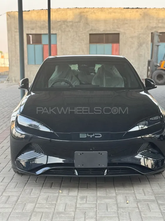 BYD Seal 2025 for Sale in Faisalabad Image-1