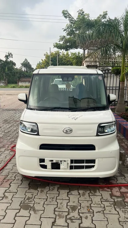 Daihatsu Tanto 2021 for Sale in Sialkot Image-1