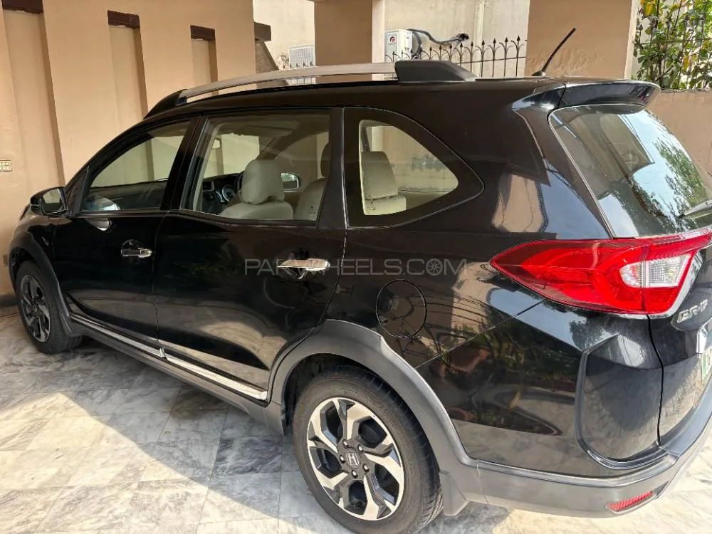 Honda BR-V 2017 for Sale in Lahore Image-1