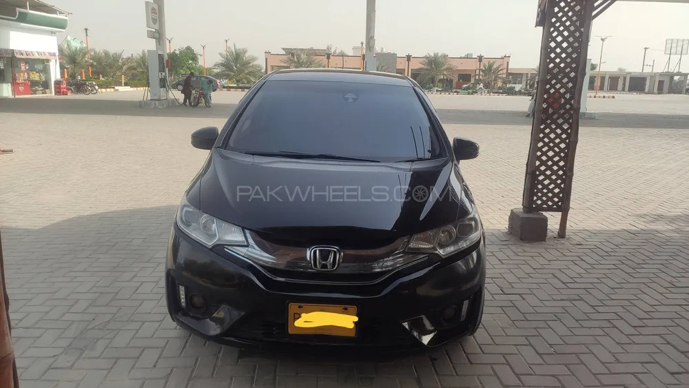 Honda Fit 2013 for Sale in D.G.Khan Image-1