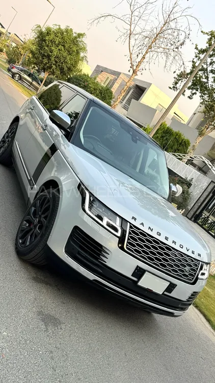 Range Rover Vogue 2018 for Sale in Lahore Image-1