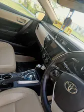 Toyota Corolla Altis Grande CVT-i 1.8 2015 for Sale