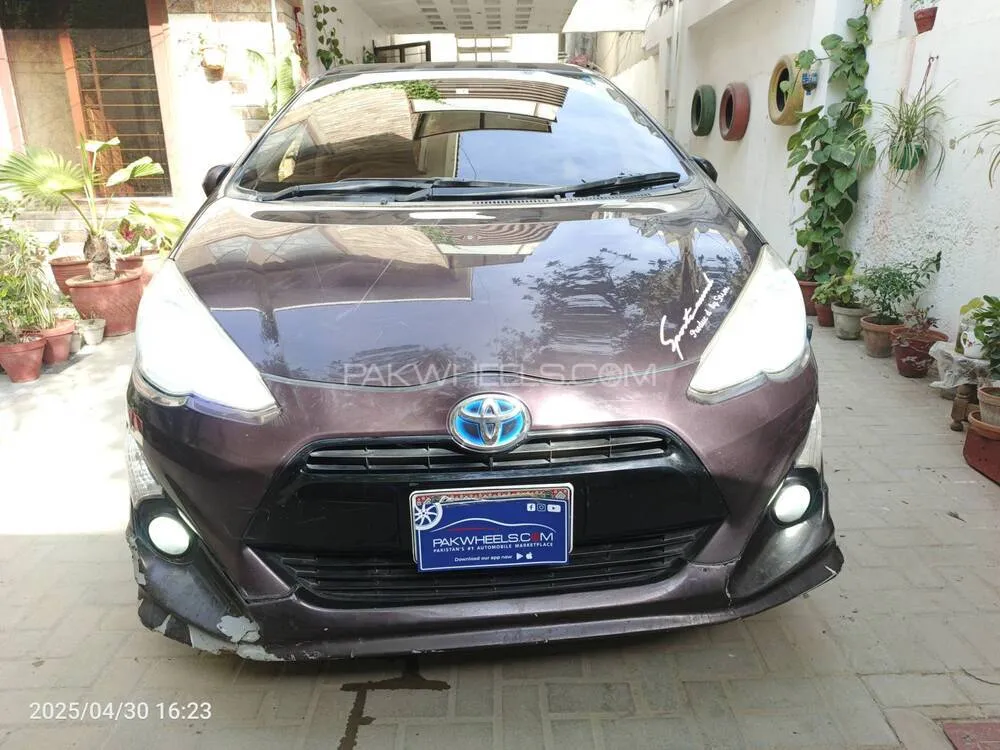 Toyota Aqua 2015 for Sale in Karachi Image-1