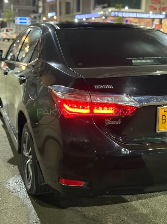 Toyota Corolla 2017 for Sale in Karachi Image-1
