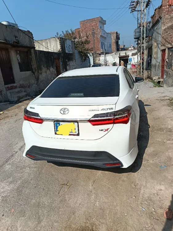 Toyota Corolla 2021 for Sale in Gujranwala Image-1
