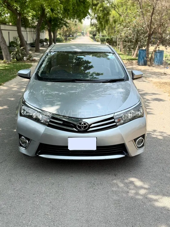 Toyota Corolla 2015 for Sale in Lahore Image-1