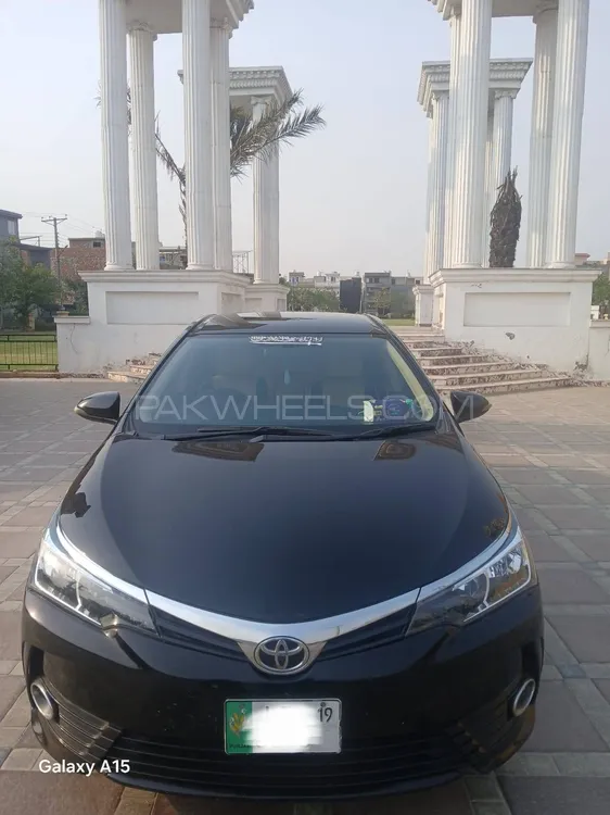 Toyota Corolla 2018 for Sale in Lahore Image-1