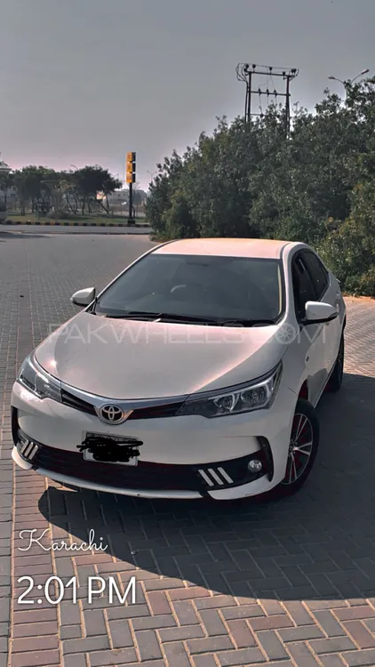 Toyota Corolla 2020 for Sale in Karachi Image-1