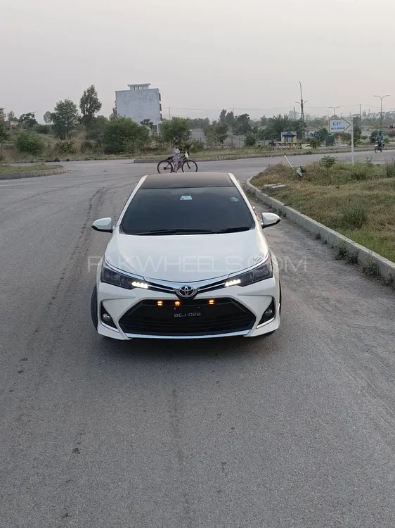 Toyota Corolla 2015 for Sale in Islamabad Image-1